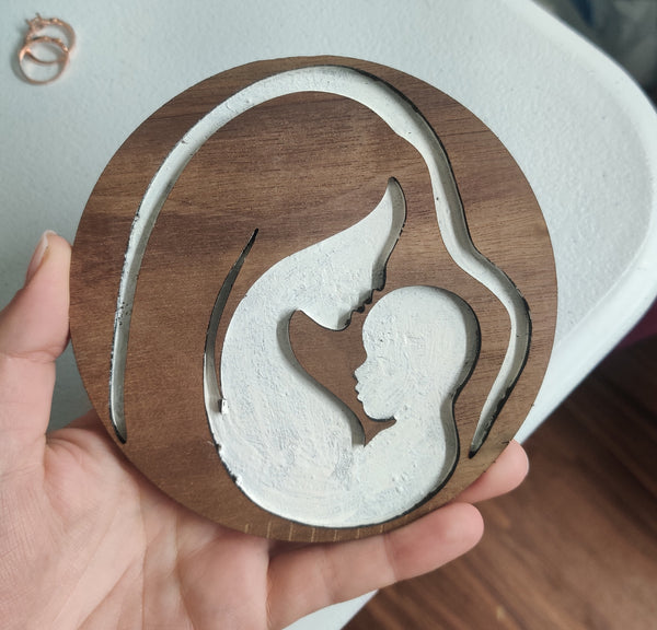 Mother & Baby Wood Plaque (circle design) Defect