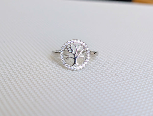 Elegant Tree of Life Ring
