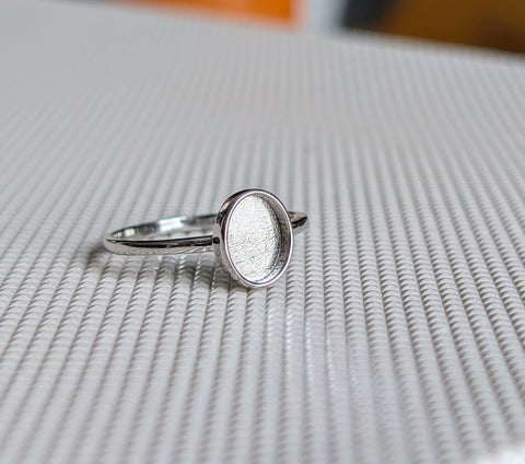 Simple Oval Ring