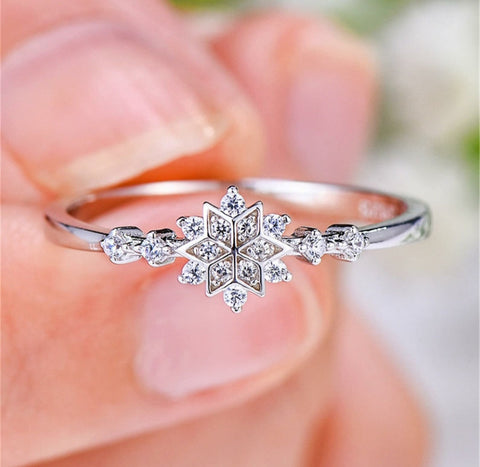 Snowflake Ring Size 8